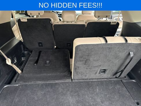 Used 2024 Ford Explorer XLT w/ Equipment Group 202A RWD image 13