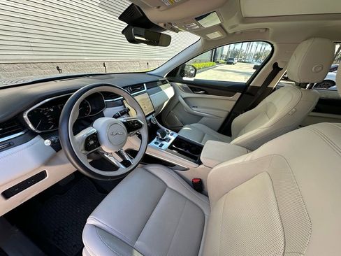 Used 2023 Jaguar F-PACE S image 4