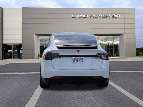 Used 2017 Tesla Model X 75D AWD/4WD image 6