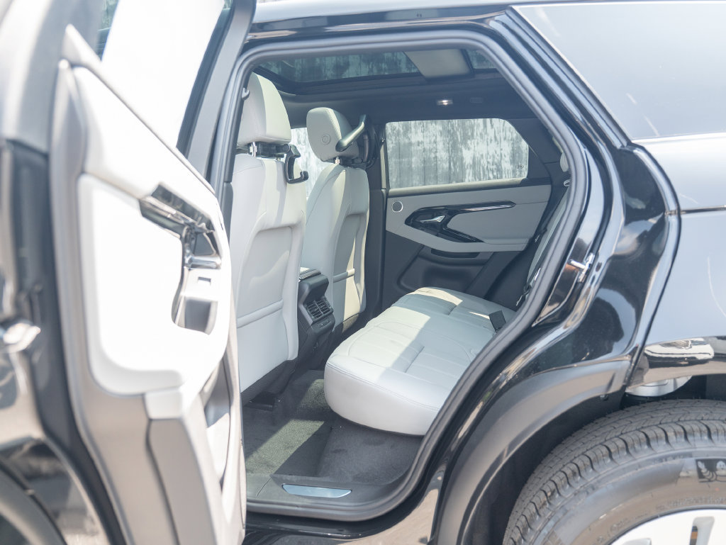 New 2026 Land Rover Range Rover Evoque S AWD/4WD image 21