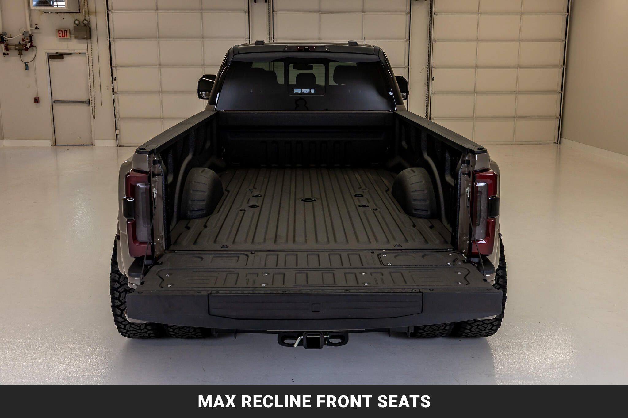Used 2026 Ford F450 Platinum w/ Platinum Plus Package AWD/4WD image 9