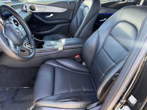 Used 2021 Mercedes-Benz GLC 300 4MATIC image 21