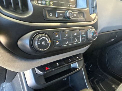 Used 2019 Chevrolet Colorado W/T w/ WT Convenience Package image 37