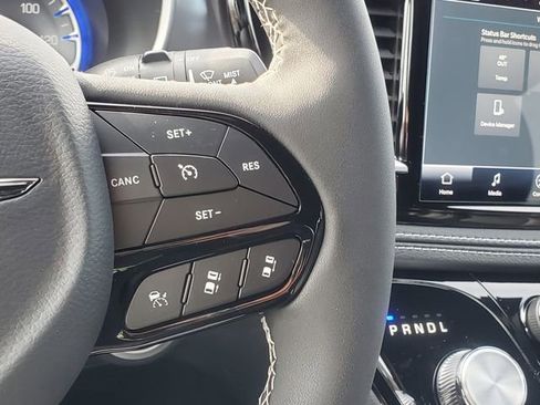 New 2026 Chrysler Pacifica Select w/ S Appearance Package image 14