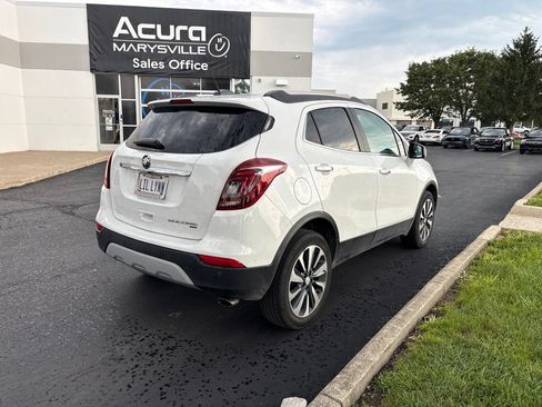 Used 2021 Buick Encore Preferred w/ Safety Package II AWD/4WD image 3