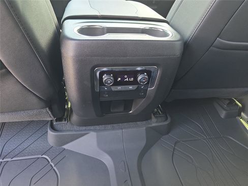 Used 2026 Chevrolet Tahoe Premier w/ Sun And Tow Package image 17