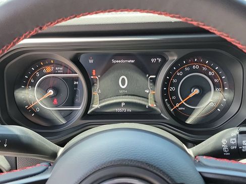 Used 2024 Jeep Wrangler Unlimited Rubicon AWD/4WD image 34