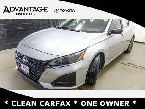 Used 2024 Nissan Altima 2.5 SV image 1