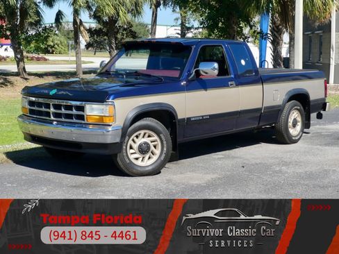 Used 1993 Dodge Dakota 2WD Club Cab image 1