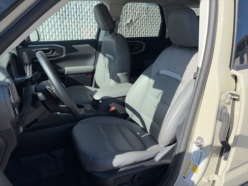 Used 2025 Ford Bronco Sport Badlands image 14