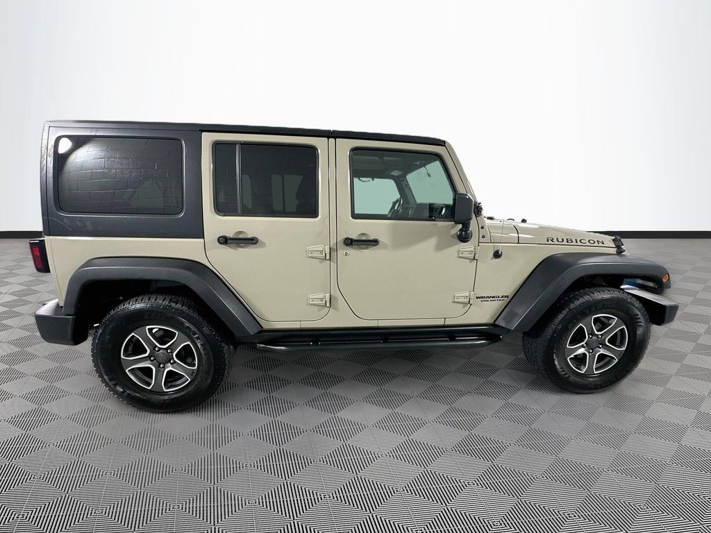 Used 2017 Jeep Wrangler Unlimited Rubicon w/ Connectivity Group AWD/4WD image 8