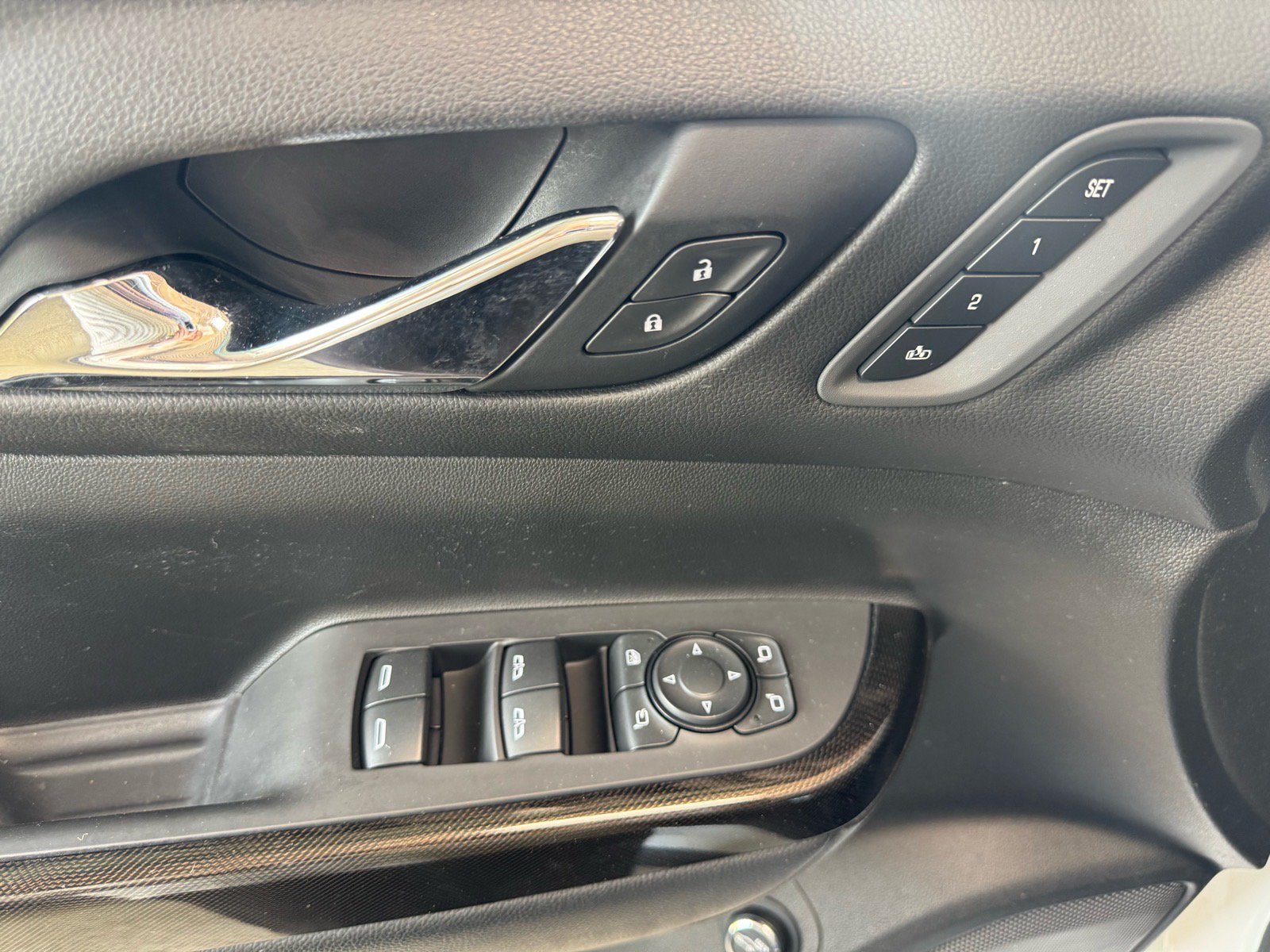 Used 2021 GMC Acadia AT4 w/ Preferred Package AWD/4WD image 18