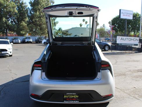 Used 2025 Toyota Prius LE FWD image 31