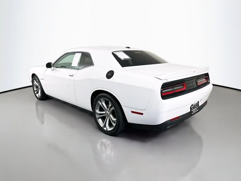 Used 2022 Dodge Challenger R/T RWD image 5