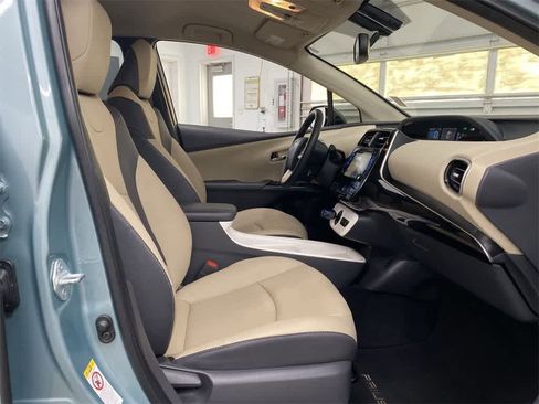 Used 2016 Toyota Prius Four image 20