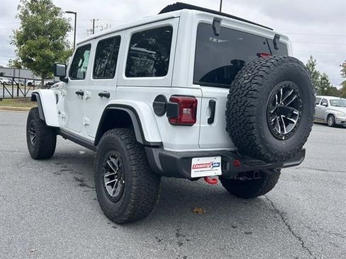 New 2026 Jeep Wrangler Unlimited Rubicon w/ Xtreme 35 Tire Package image 8