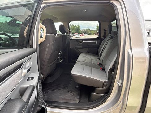 Used 2019 RAM 1500 Big Horn AWD/4WD image 17