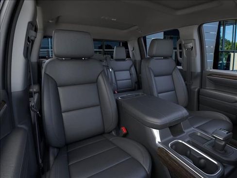 New 2026 GMC Sierra 1500 SLT image 16