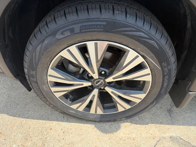 Used 2023 Nissan Rogue SV w/ SV Premium B Package AWD/4WD image 10