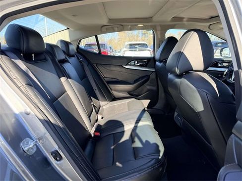 Used 2023 Nissan Maxima SL image 13