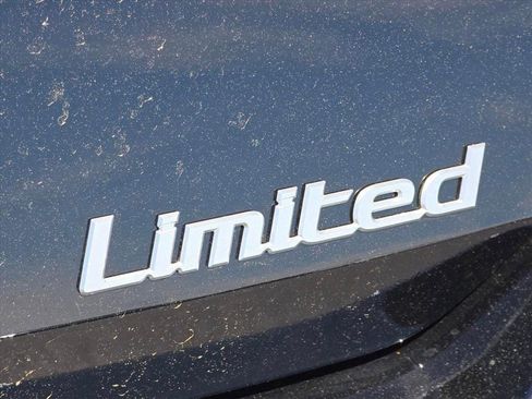 New 2026 Hyundai Elantra Limited FWD image 17