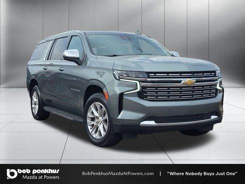 Used 2023 Chevrolet Suburban Premier AWD/4WD image 1