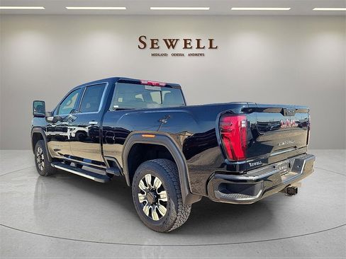 New 2026 GMC Sierra 2500 Denali w/ Denali Reserve Package image 3