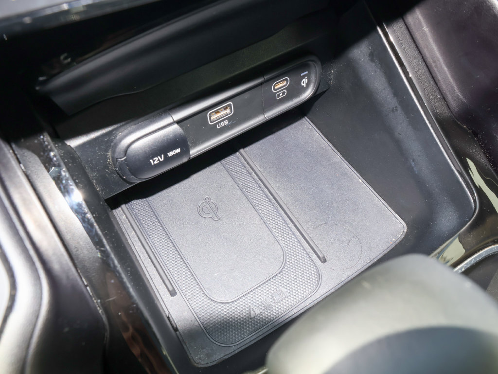 Used 2025 Kia Telluride S AWD/4WD image 26