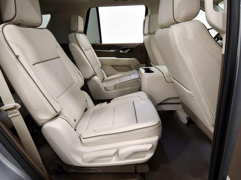 Used 2024 GMC Yukon Denali AWD/4WD image 18