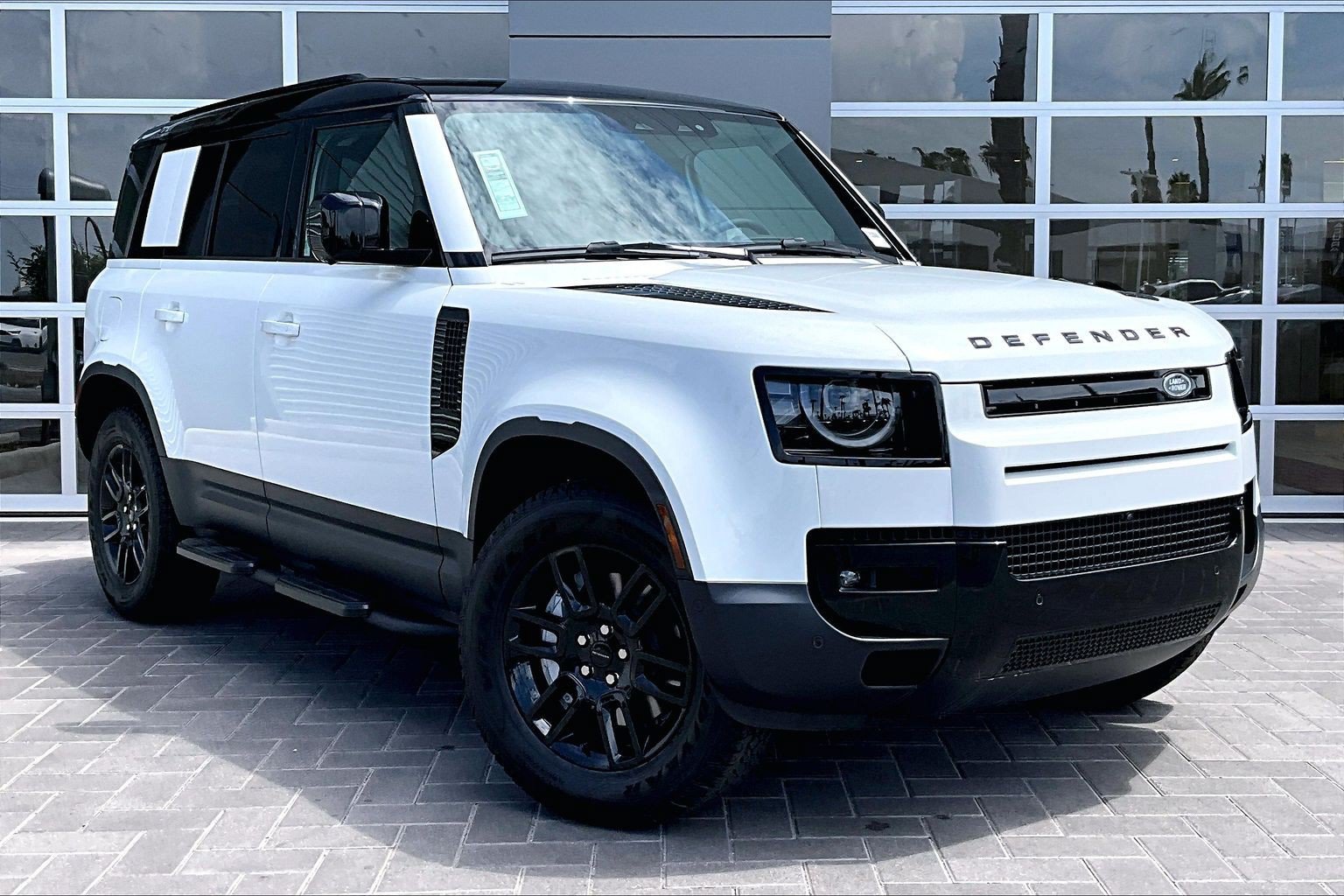 New 2026 Land Rover Defender 110 S AWD/4WD image 2