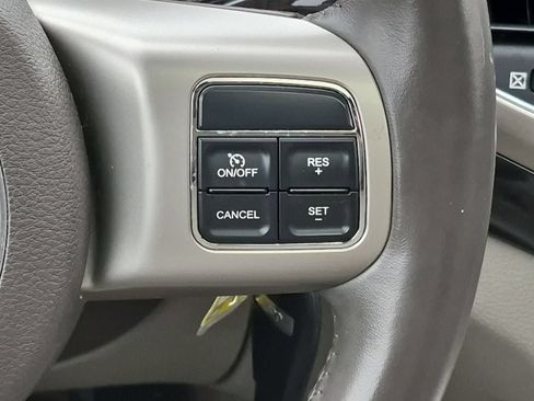 Used 2011 Jeep Grand Cherokee Laredo AWD/4WD image 26