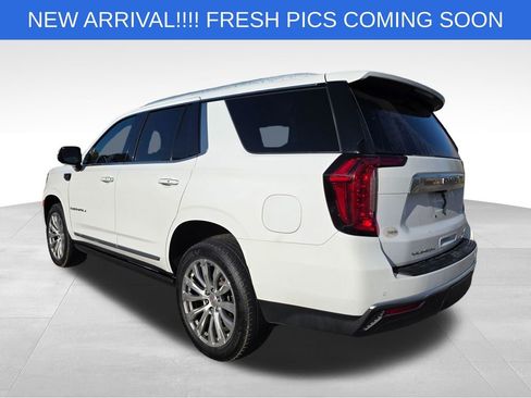 Used 2022 GMC Yukon Denali w/ Denali Premium Package image 5