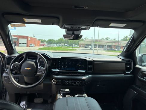 Used 2023 Chevrolet Silverado 1500 High Country w/ High Country Premium Package image 25