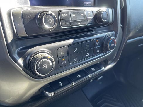 Used 2019 Chevrolet Silverado 2500 LT image 27
