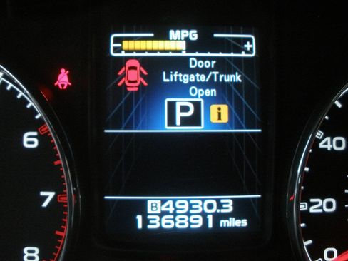 Used 2013 Subaru Outback 2.5i Limited AWD/4WD image 38