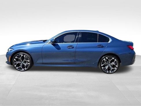 Used 2025 BMW 330i xDrive Sedan w/ Premium Package AWD/4WD image 2