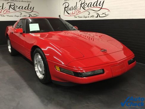 Used 1991 Chevrolet Corvette Coupe image 3