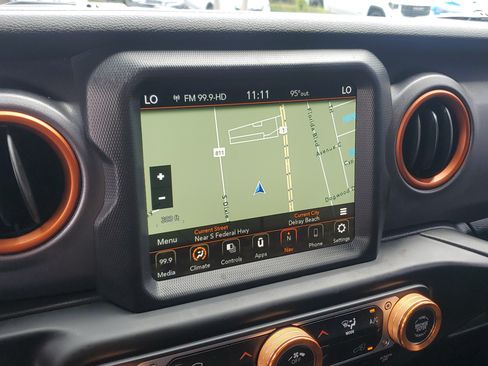 Used 2021 Jeep Gladiator Mojave AWD/4WD image 27