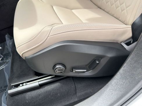 New 2026 Volvo XC90 B5 Plus w/ Protection Package image 13