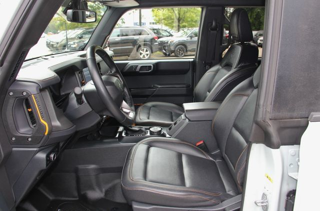 Used 2024 Ford Bronco Badlands AWD/4WD image 17