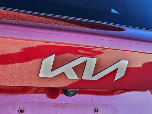 Certified 2023 Kia Sorento S w/ Panoramic Sunroof Package image 11