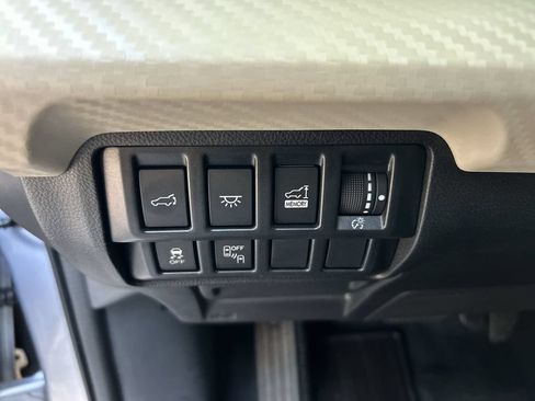 Used 2020 Subaru Ascent Premium w/ Convenience Package AWD/4WD image 17