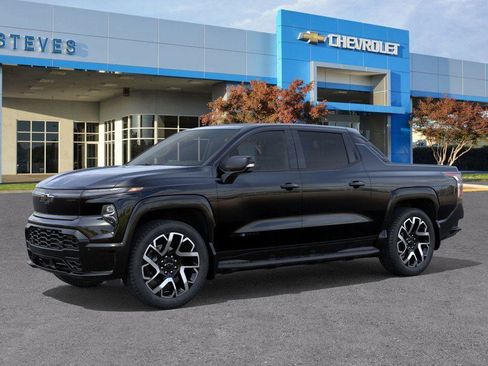 New 2024 Chevrolet Silverado EV RST AWD/4WD image 2