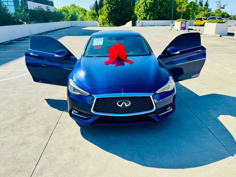 Used 2019 INFINITI Q60 3.0t Luxe w/ Cargo Package RWD image 36