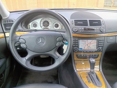 Used 2007 Mercedes-Benz E 350 Sedan image 26