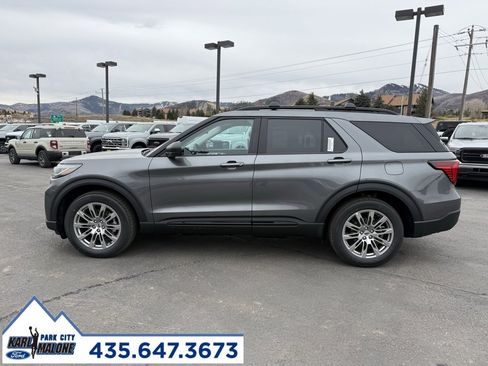 New 2026 Ford Explorer Active w/ Active Comfort Package image 3