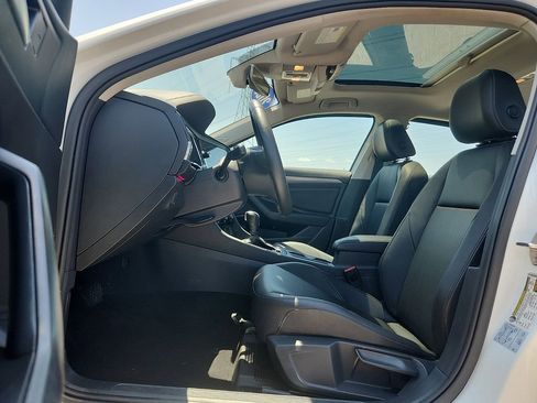 Used 2020 Volkswagen Jetta SEL FWD image 8