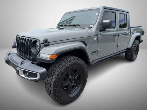 Used 2021 Jeep Gladiator Sport AWD/4WD image 2