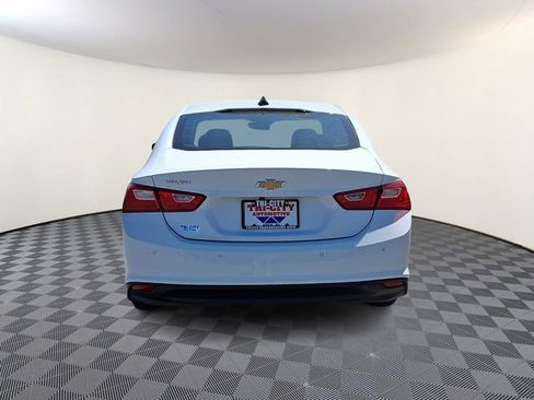 Used 2024 Chevrolet Malibu LS w/ Driver Confidence Package FWD image 5