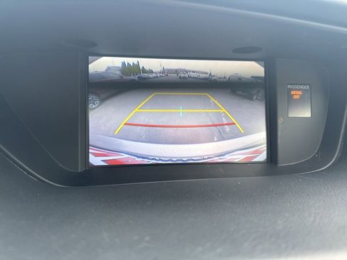 Used 2016 Lexus ES 300h w/ Luxury Package w/Wood Trim image 21